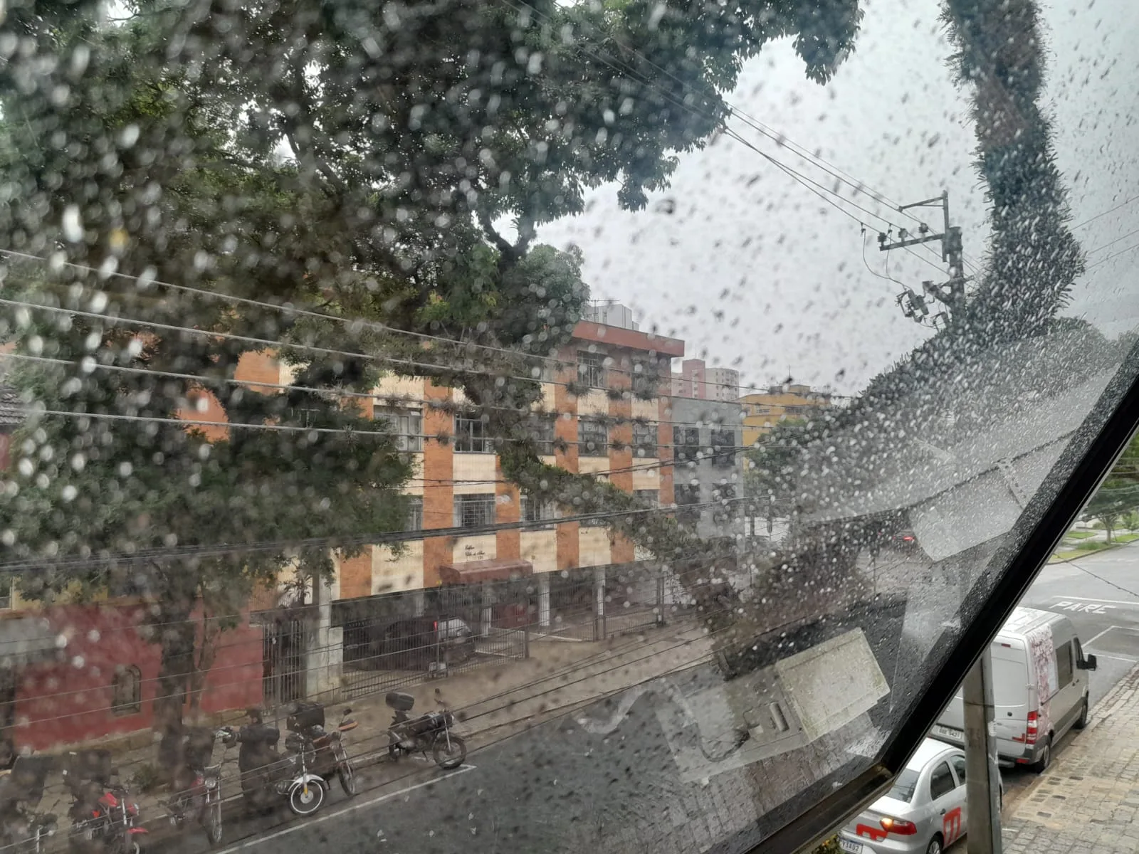 Frio ganha força em Curitiba entre terça e quarta-feira