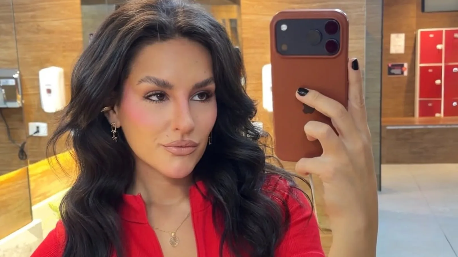 Kéfera explica por que evita dates e não recebe pretendentes em casa
