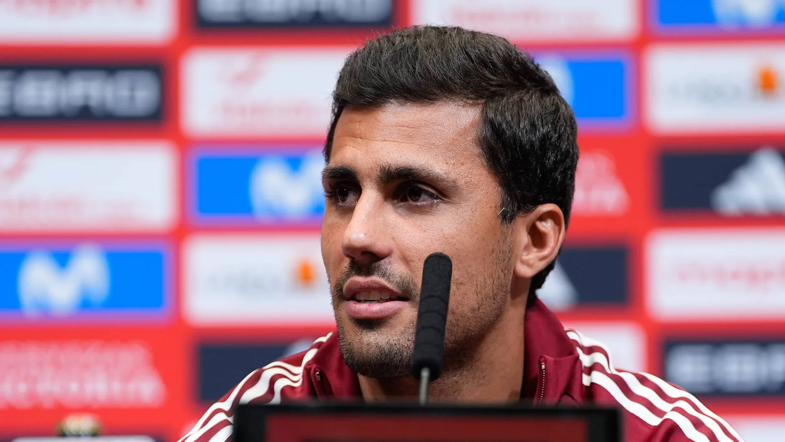 Rodri evita campanha pela Bola de Ouro e aposta no desempenho em campo