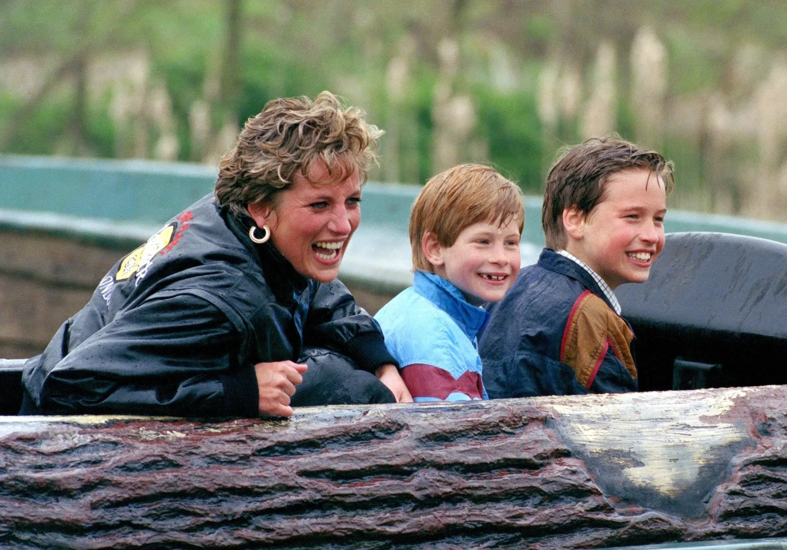 William amplia patrimônio real enquanto Harry transforma fama em negócios