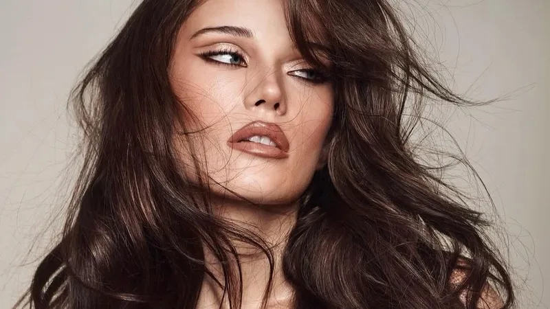 Cinco produtos para deixar o cabelo com brilho espelhado