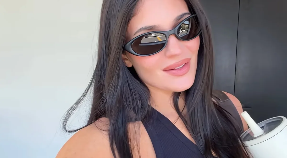 Kylie Jenner mostra avanço de mansão em Hidden Hills após seis anos de obras