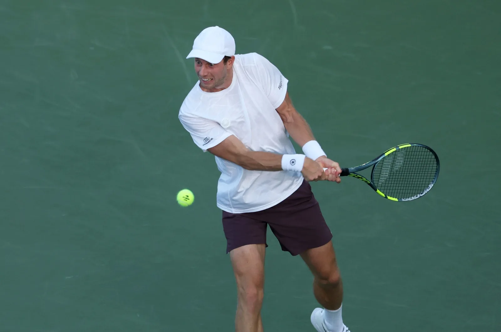 Botic van de Zandschulp vence batalha de 4h29 e alcança oitavas do US Open