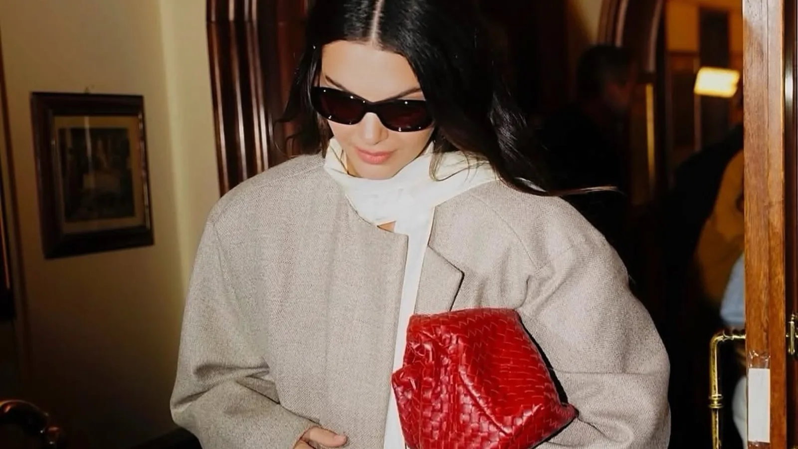 As bolsas que estão nos looks de Kendall Jenner e Bella Hadid