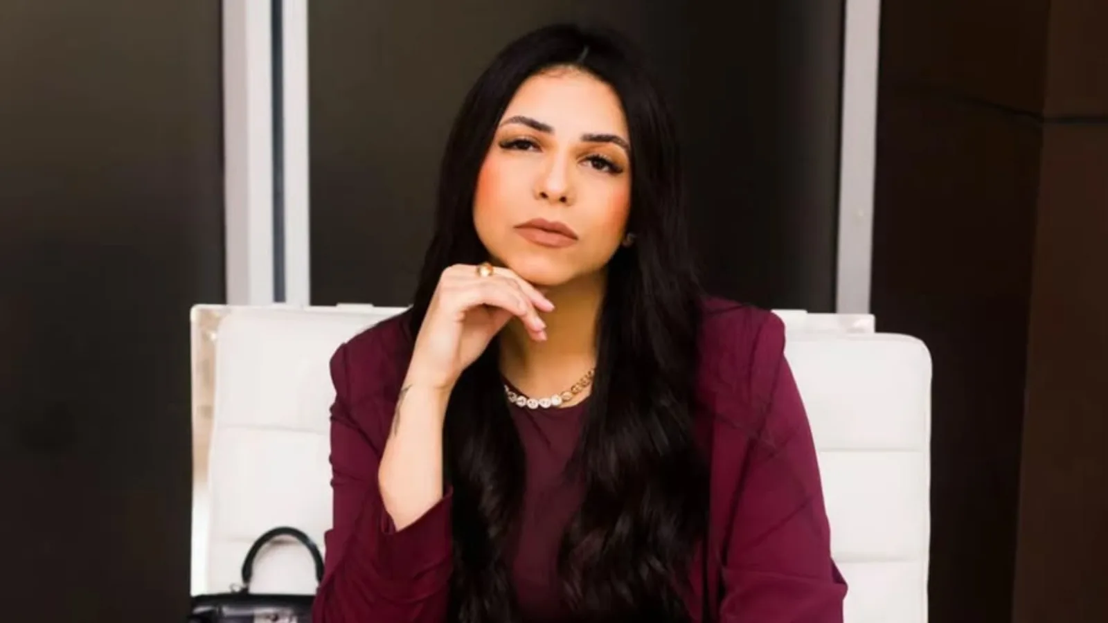 Karla Steffine relata traições descobertas no pós-parto