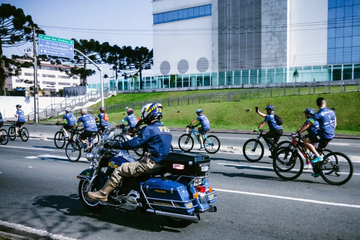 Curitiba terá bloqueios temporários durante passeio ciclístico neste domingo (20)