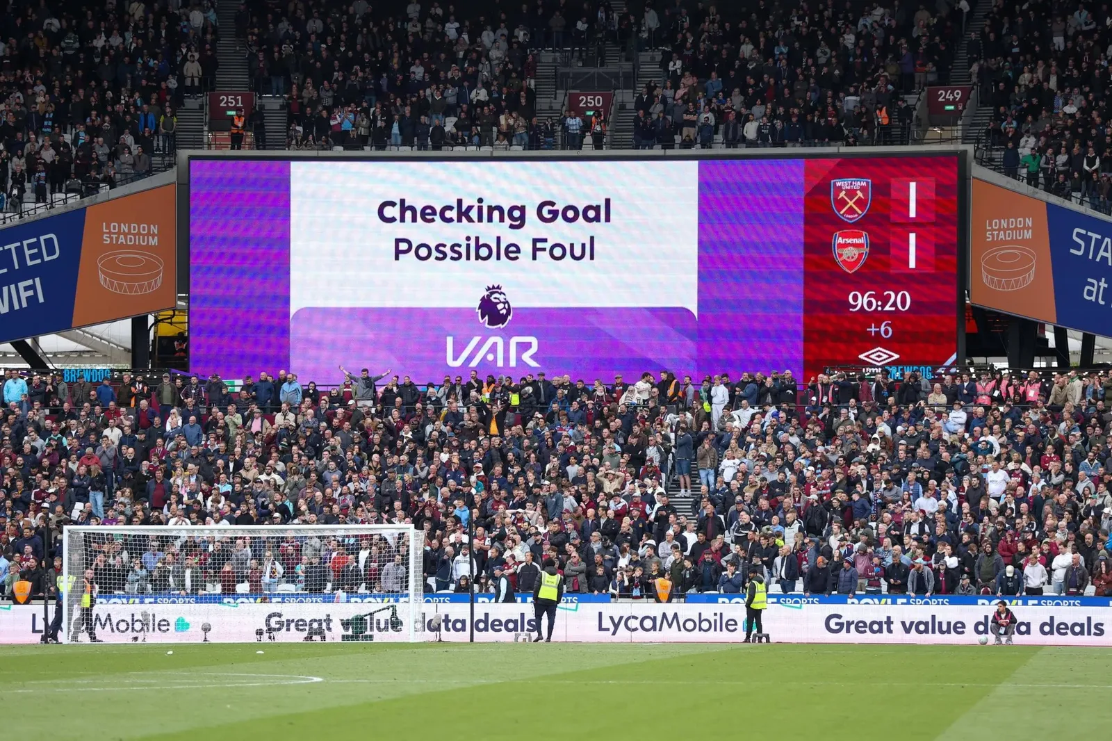 Quando o VAR falhou: cinco decisões que abalaram a Premier League