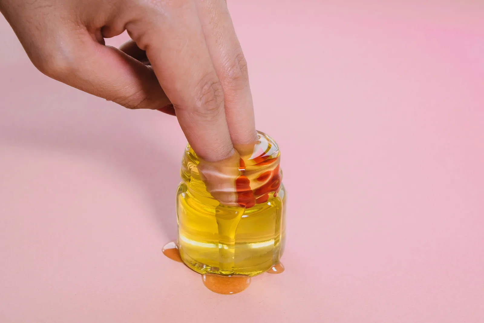 Água, silicone ou óleo: como escolher o lubrificante ideal para cada prática