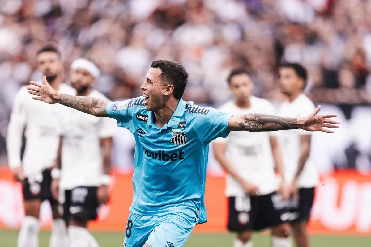 Neymar parabeniza Bontempo após primeira convocação para a Seleção
