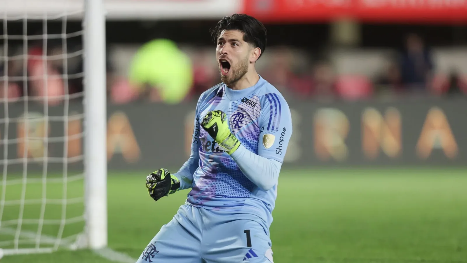 River Plate monitora Rossi e Bounou para o gol em caso de saída de Beltrán