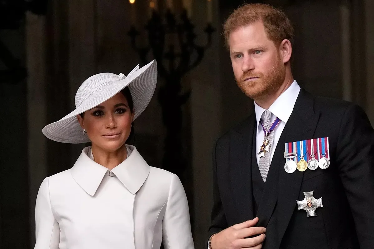 Carta do Palácio surpreende Harry e Meghan sobre status na família real
