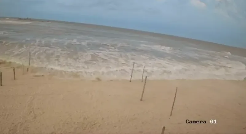 Meteotsunami provoca alagamentos no litoral de Santa Catarina