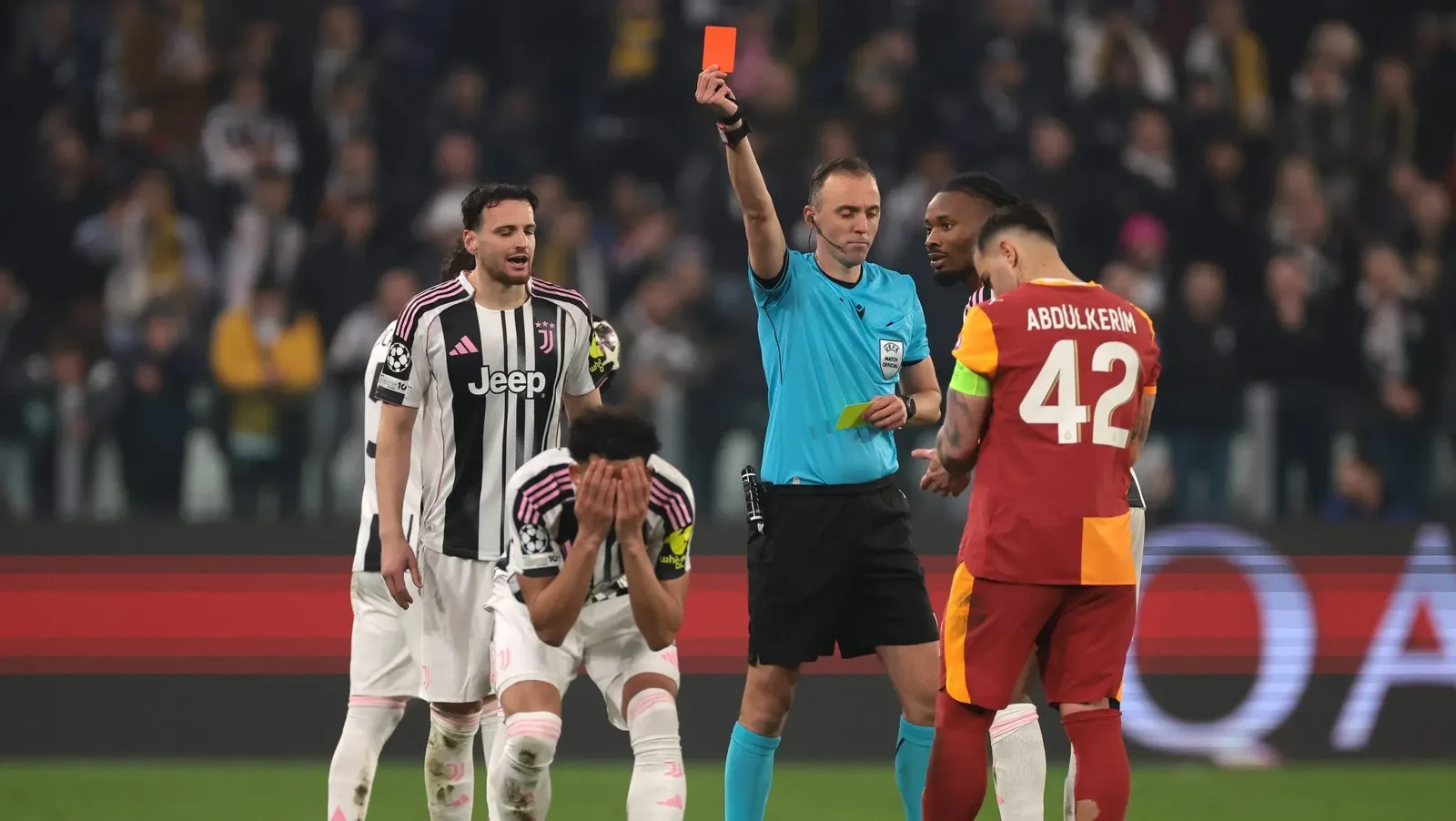 Uefa muda limite de cartões amarelos na Champions League